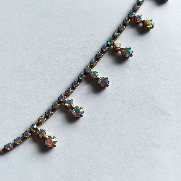Sparkly, Fun, Rhinestone Necklace - Picture 5 of 6